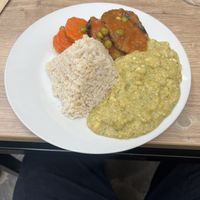 Hauptspeise: Muß aus Mais mit Gemüse und Reis  at Omphalos in Arequipa