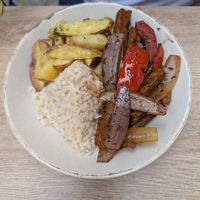 Lomo Saltado at Omphalos in Arequipa