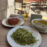 pesto & bolognese pastas at Omphalos in Arequipa