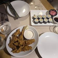 Artichoke tempura and sushi starters 😋 at Haiku in Palermo