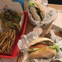 Nachos & burgers at La Trocadero in Barcelona