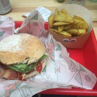 classic burger with fries at La Trocadero in Barcelona