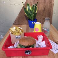 setburg + patatas+ soft drink. 13/06/2017 at La Trocadero in Barcelona