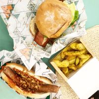 Set bacon burger and classic hot dog with chips  at La Trocadero in Barcelona