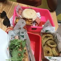 Hot dog + classic burger with onion rings at La Trocadero in Barcelona