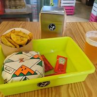 Setburger menu - Mushroom burger at La Trocadero in Barcelona