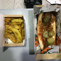 Original hot dog with wedges at La Trocadero in Barcelona