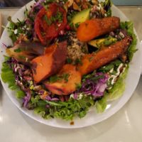 Veggie salad at Organi Chiado in Lisbon