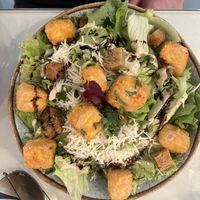 Tofu Caesar saladd  at Organi Chiado in Lisbon