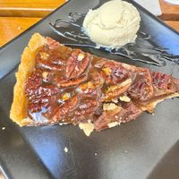 Tarta de pecanas con helado  at Organi Chiado in Lisbon