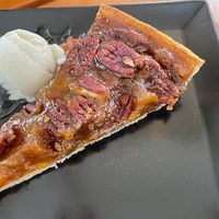tarte aux noix de pecan at Organi Chiado in Lisbon