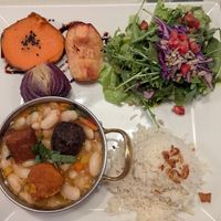 Bean stew meal at Organi Chiado in Lisbon