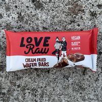 Versão vegan do famoso Kinder Bueno. Incrível, sabor IGUAL! at EasyGreen Vegan Foodstore & Snack bar in Porto