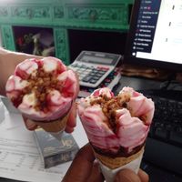  at EasyGreen Vegan Foodstore & Snack bar in Porto