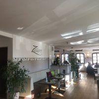 Nice and bright at Zellers Restaurant in Freising
