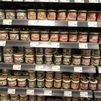Tons of vegan spreads   at denn's Biomarkt in Freising