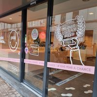 Again, we find a closed shop ... sold out @peas, would be nice if you announce this as a heads up on your social media, so people dont needlessly make the trip at Peas in Hasselt