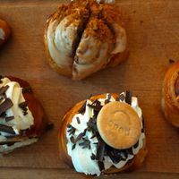 Citron lavande, spéculoos, Snickers, caramel at Peas in Hasselt