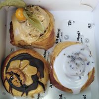 Various cinnamon rolls at Peas in Hasselt