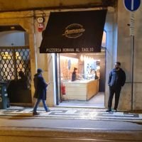Pizzaria Romana Al Taglio at Romana Pizza in Lisbon