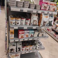 Cat and dog food at Celeiro - Norte Shopping in Matosinhos