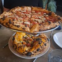 Pizza marinara, pizzetta at Floralia in Honolulu