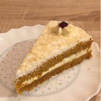 Carrot cake at Chillin' Cafe in Madrid