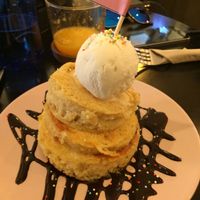 Chocolate pancakes at Chillin' Cafe in Madrid