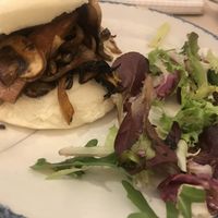 Bao vegan bacon mushrooms and onion at Chillin' Cafe in Madrid