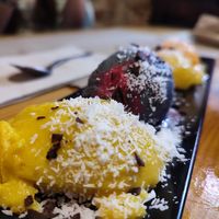 Helados con crema inglesa at El Manglar in Oviedo