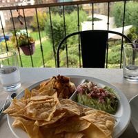Nachos caseros at El Manglar in Oviedo