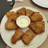 Nuggets de legumbreta at El Manglar in Oviedo