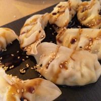 Gyozas vegetales at El Manglar in Oviedo