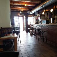 Bar antiguo pub at El Manglar in Oviedo