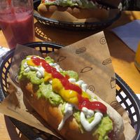 Veganpleto, muy rico su sabor, la vienesa muy rica y sabrosa. En resumen muy muy rico at Vegan Place in Vina Del Mar