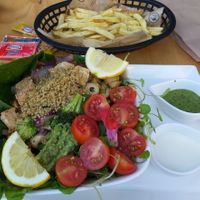 Green bowl con aderezos. #Veganuary at Vegan Place in Vina Del Mar