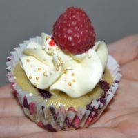 Vanilla and raspberry. at Nebeské dortíčky in Brno