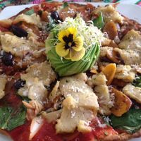 vegan pizza at Vida Vegan Bistro in Cusco