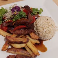 Salteado criollo de carne at Vida Vegan Bistro in Cusco