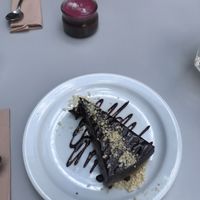 tarta de cacao y copa de algarroba a la naranja  at Beganbai in Vitoria Gasteiz