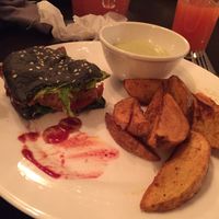 Seitan miniburger and wedges at Ugol in Moscow