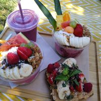 Bowls, banana toast at Le Mango Tree in Soorts-hossegor