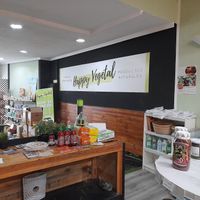 Loving the new, larger premises! at Happy Vegetal in Alicante