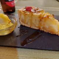 Apple pie with mango sorbet at Sa Cova in Mallorca