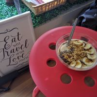 Nangka Nana Smoothie Bowl - RM14 (extra RM2 for almond milk alternative to yoghurt)
Banana, Jackfruit and Almond Milk smoothie, topped with Chia Seed, Granola and Gula Melaka. Pretty good and creamy. Portion is ok. at Shia's Homemade Granola in Penang