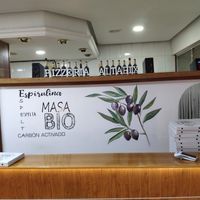 Counter at Pizzeria Altabix in Elche