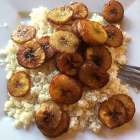 aloko + attiéké (vegan dish; Ivory Coast) at Les Epices in Rabat