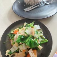 Stir fry vegetables with tofu and rice at Blue Juice in Krabi