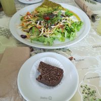 Vegan quiche and salame at Ekvilibro in Sintra