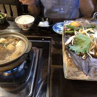 Vegetarian soup and vegetables grilled over leaf at Suzuya in Takayama